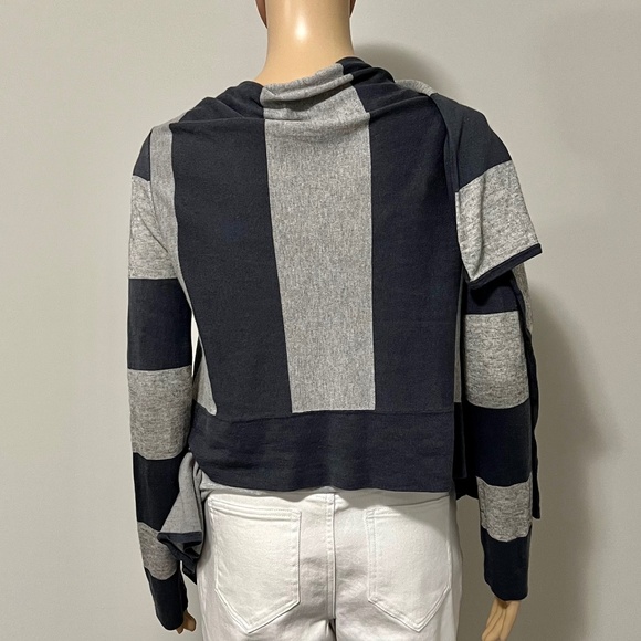 BCBGMaxAzria Cardigan Wrap (Cardi-wrap), Size XS/S, Grey Stripe - Picture 10 of 13